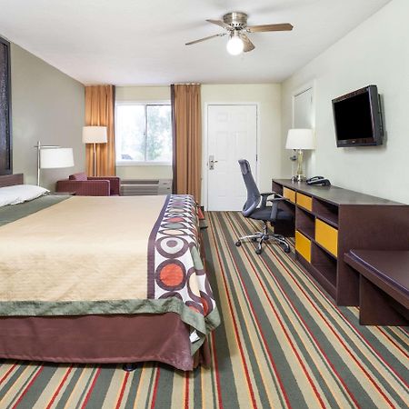 Hotel Super 8 By Wyndham Brookhaven Exterior foto